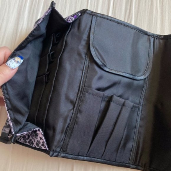 NWOT Anna Sui Makeup Cosmetic Holder Ribbon Tie, Makes a Beautiful Gift - Picture 3 of 4